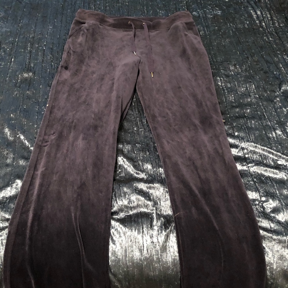 Women’s velvet sweat pants